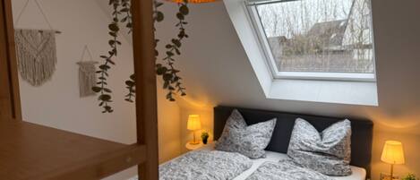 2 makuuhuonetta, ilmainen Wi-Fi, vuodevaatteet