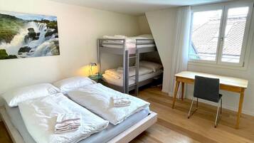 2 bedrooms, desk, travel crib, WiFi