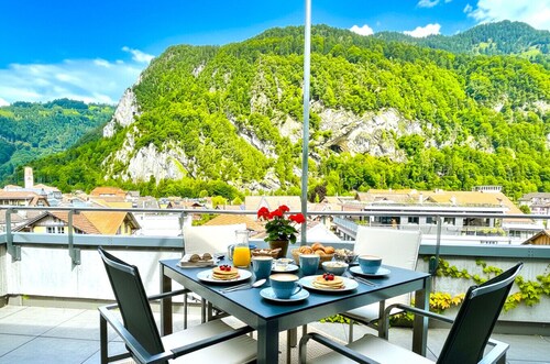 Concierge, Penthouse Alps Scenic View by SwissHut