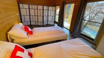 3 Schlafzimmer, Reisekinderbett, WLAN, BettwÀsche