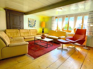 TV - SwissHut Stunning Views Alps & Lake - Apart. Erli Down (Därligen)