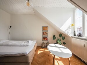 1 bedroom, iron/ironing board, WiFi, bed sheets