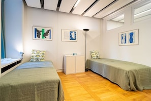 2 chambres, fer et planche à repasser, Wi-Fi, draps fournis