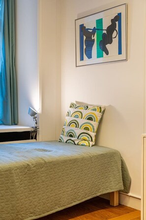 2 chambres, fer et planche à repasser, Wi-Fi, literie fournie
