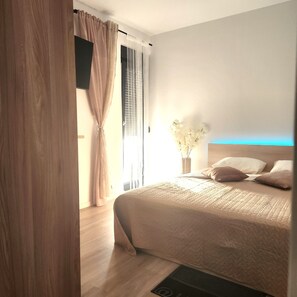 2 soverom, strykejern/-brett, wi-fi og sengetøy