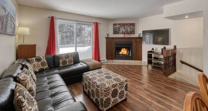 La Bête Tremblant: Classic & Charming Chalet