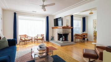 Smart TV, fireplace, video games, ping pong