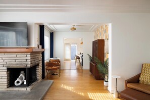 Smart TV, fireplace, video games, ping pong
