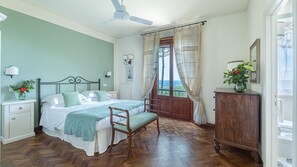 7 Schlafzimmer, Bügeleisen/Bügelbrett, WLAN, Bettwäsche