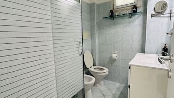 Dusch, hÄrtork, bidé och handdukar