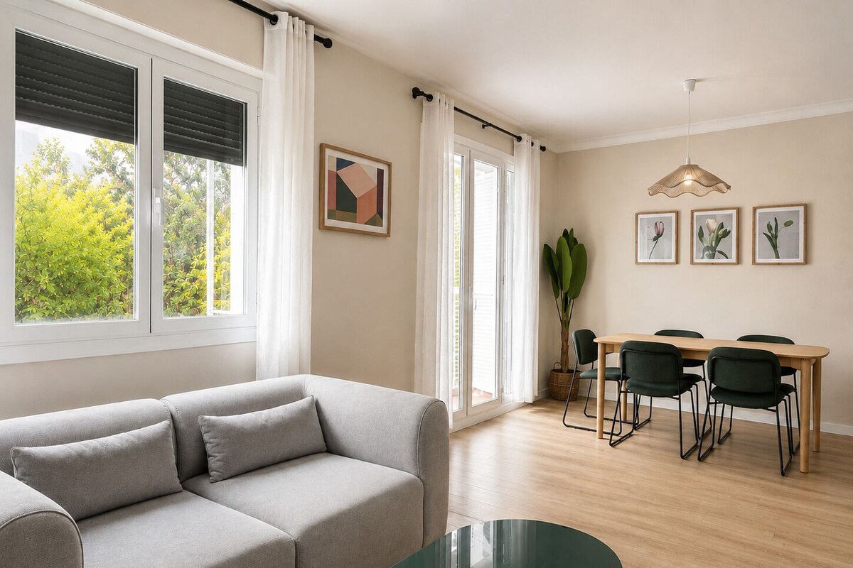 Apartamento, 2 baños | Zona de estar | Televisión de 65 pulgadas con canales por cable