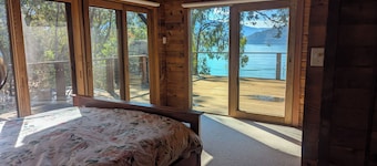 Lakeside Abode at Taylor Bay | Lake Eildon