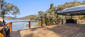 Lakeside Abode at Taylor Bay | Lake Eildon