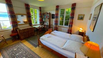 3 Schlafzimmer, Schreibtisch, Reisekinderbett, WLAN