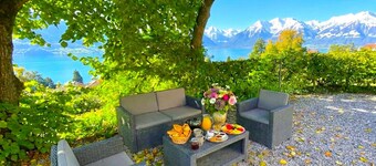 Concierge, Lake Thun/Alps Scenic Views by SwissHut