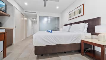 1 bedroom, iron/ironing board, free WiFi, bed sheets