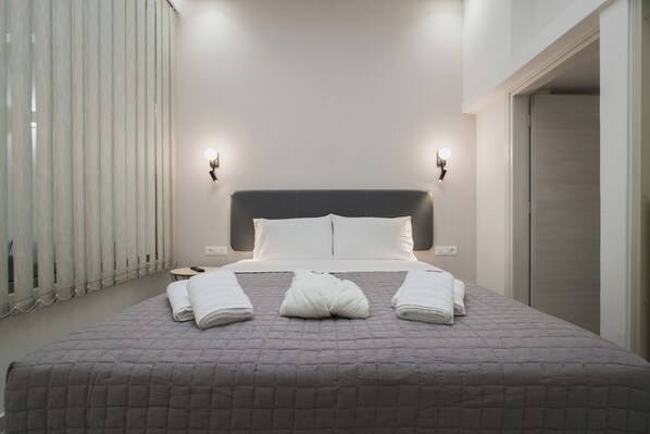 5 Schlafzimmer, Zimmersafe, Bügeleisen/Bügelbrett, WLAN