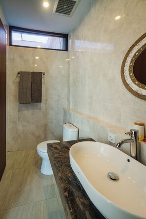 Towels, soap, shampoo, toilet paper - Sanur Bali Villas by Premier Hospitality Asia (Denpasar)