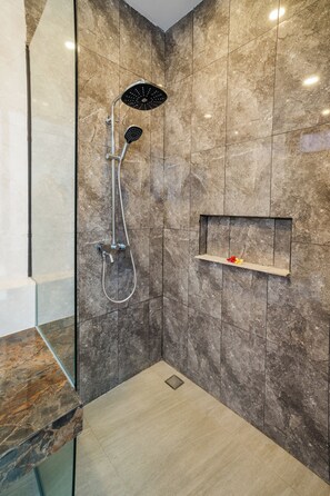 Towels, soap, shampoo, toilet paper
