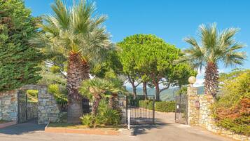 Enceinte de lâhĂ©bergement