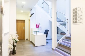 Lobby - Kensington High Street Suites (London)