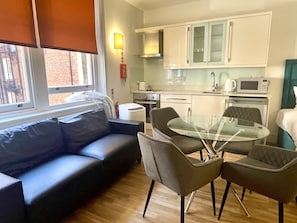Estudio de lujo, baño privado (Quad ) | 1 dormitorio y wifi gratis