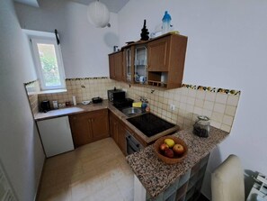 Mikrowelle, Ofen, Herdplatte, Wasserkocher