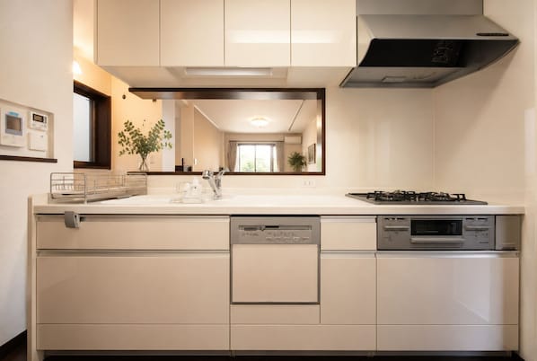 Family Villa, 4 Bedrooms, Non Smoking, Balcony | Private kitchen - yuuga (Tokyo)