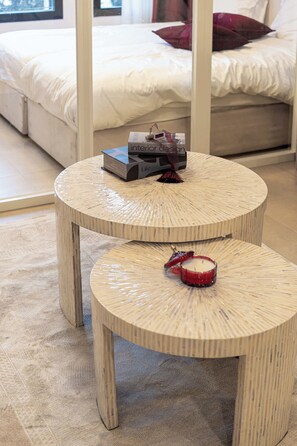 3 bedrooms, desk, iron/ironing board, travel cot