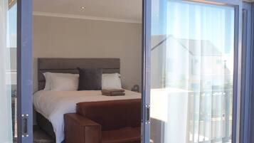 House, 5 Bedrooms, Smoking, Private Pool | 5 bedrooms