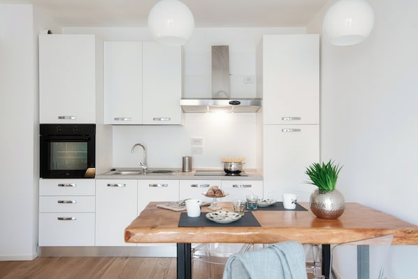 Lyxlägenhet - utsikt mot staden | Eget kök | Kaffe- och tebryggare och vattenkokare