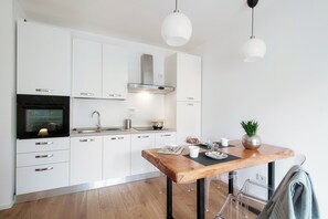 Lyxlägenhet - utsikt mot staden | Eget kök | Kaffe- och tebryggare och vattenkokare