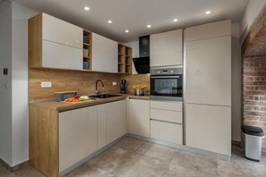 Family Apartment, Multiple Bedrooms (Rijeka City Vibes Apartment) | Private kitchen | Fridge, microwave, oven, stovetop - Rijeka City Vibes Apartment (Rijeka)