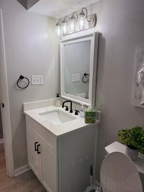 Shower, towels