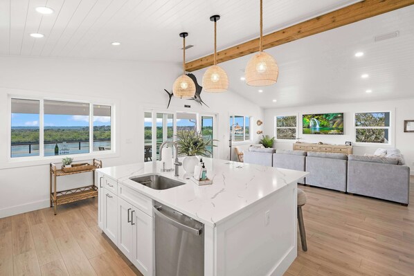 Interior - Dolphins and Dream Water Views, Dock Your Boat! (St. Augustine)