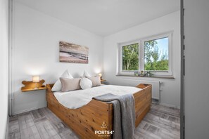 3 Schlafzimmer, Schreibtisch, Reisekinderbett, kostenloses WLAN