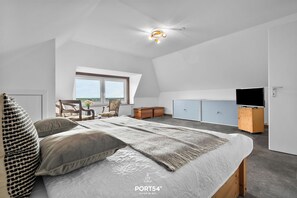 3 habitaciones, escritorio, cuna de viaje y wifi gratis 