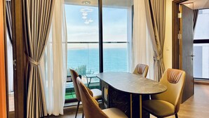 Blackout curtains, soundproofing, iron/ironing board, free WiFi - Apec Mandala Cham Bay Mũi Né (Mui Ne)