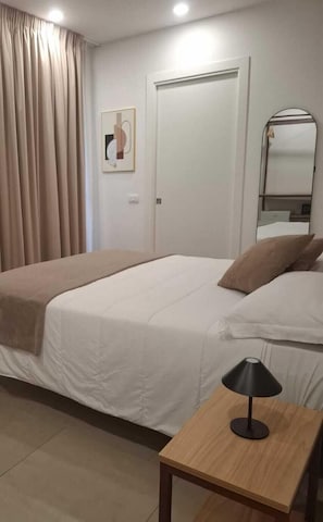 Doppelzimmer | Zimmersafe, Verdunkelungsvorhänge, Bügeleisen/Bügelbrett