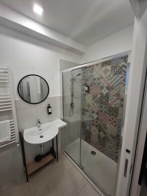 Double Room | Bilik Mandi