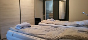 4 bedrooms, iron/ironing board, WiFi, bed sheets - Lovely family home in Laren (Laren)