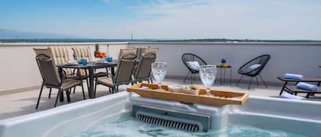 Appartement Deluxe, vue mer | Terrasse/Patio