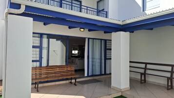 House, 4 Bedrooms, Smoking, Garden View | Balcony