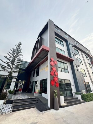 Exterior - Grand Pruksasiri Hotel Chaiyaphum (Chaiyaphum)