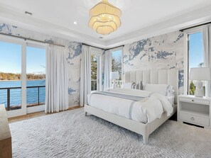 5 dormitoris, planxa i posts de planxar, wifi i roba de llit