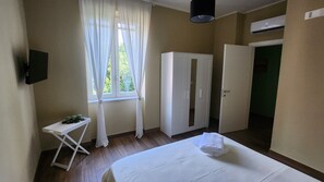 2 bedrooms, desk, iron/ironing board, free WiFi - Vacation home Fraeli (Pozzuoli)
