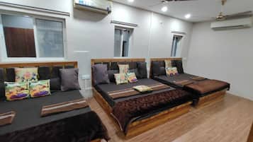 Comfort Quadruple Room | Free WiFi