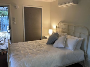 1 sovrum, strykjÀrn/strykbrÀda, wi-fi och sÀngklÀder