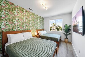 9 slaapkamers, een bureau, een strijkplank/strijkijzer, gratis wifi