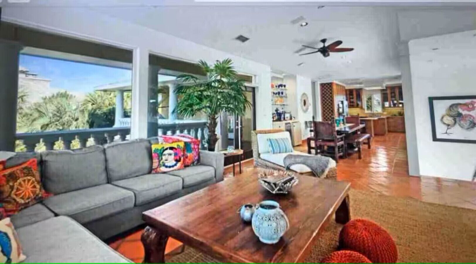 Smart TV, fireplace, ping pong, books